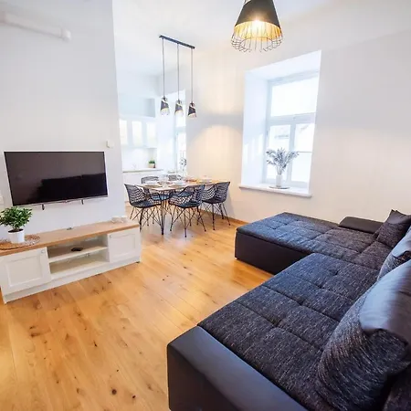 Lossi 32 Lux * Tartu
