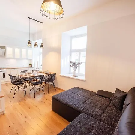 Lossi 32 Lux * טרטו